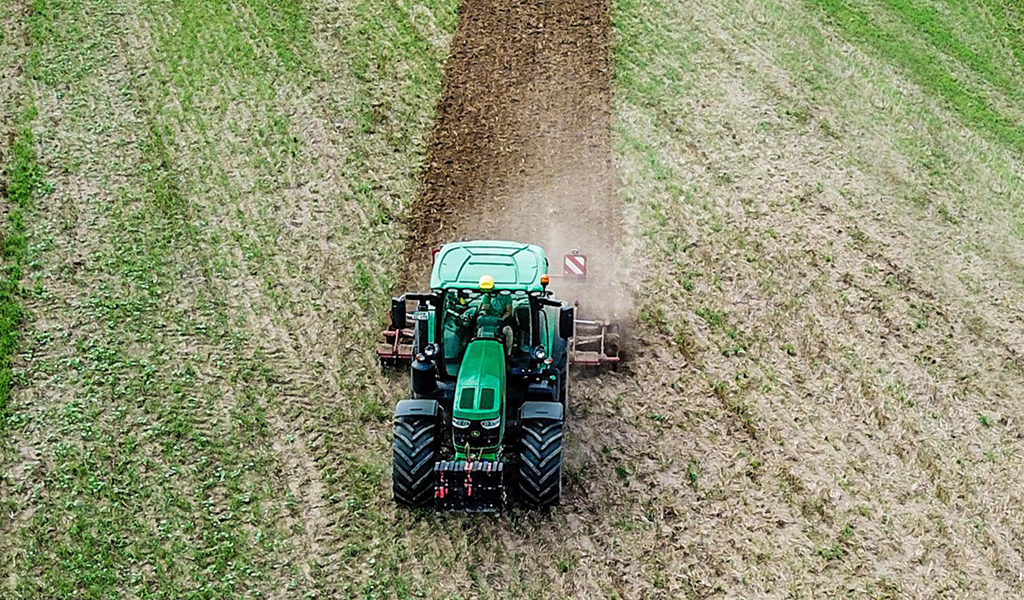 tractor gps