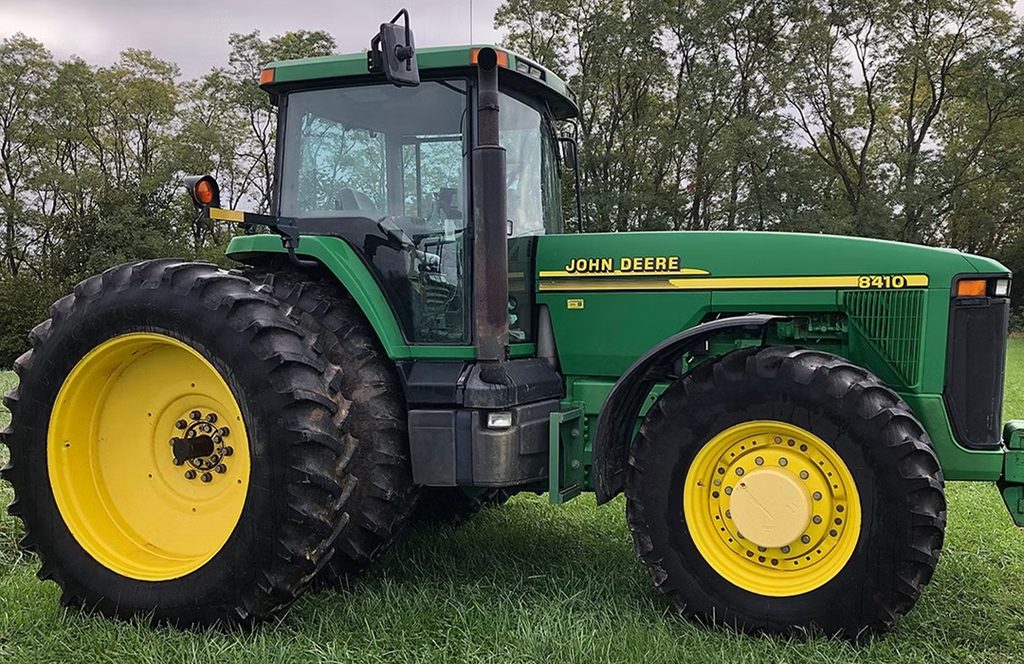 John Deere 8410