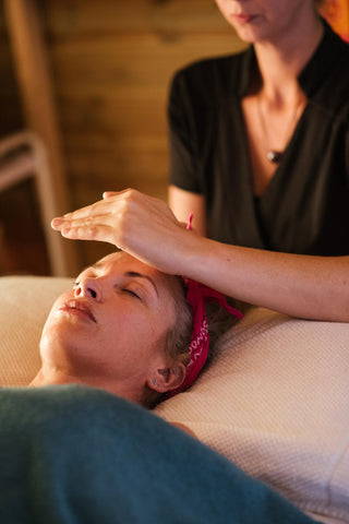 Photo by Anete Lusina: https://www.pexels.com/photo/crop-masseuse-performing-reiki-massage-5240734/