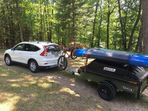 Kayak mounted on top of trailer SPACE Trailer trailer top rack size