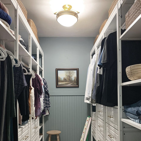 7 Mini Walk-in Closet Ideas For Your Bedroom
