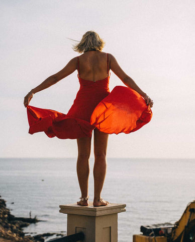 Complementos y joyas para un vestido rojo