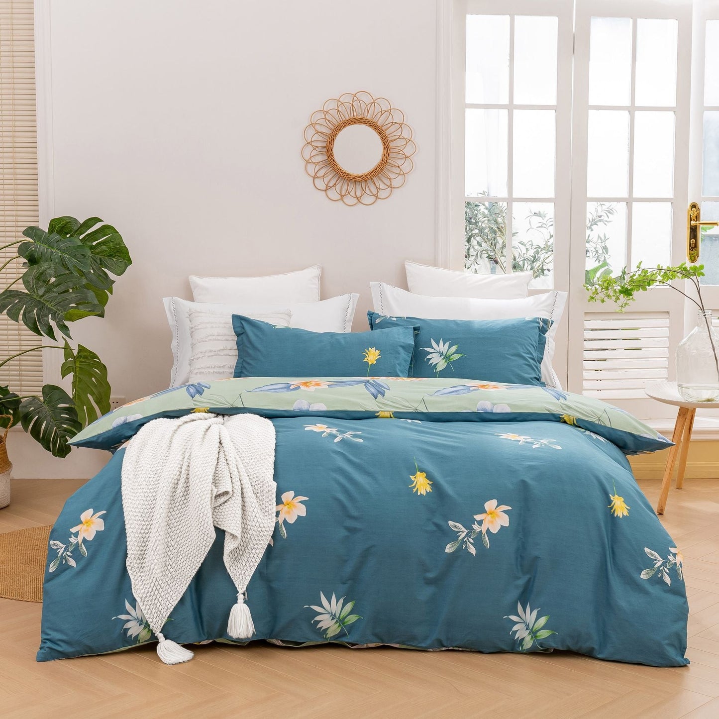 Cottage Florals Reversible Quilt Set - Laural Home