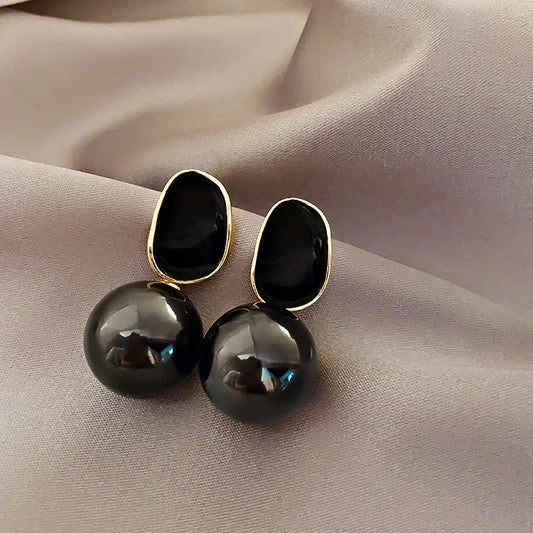Korean Statement Pearl Drop earrings- black