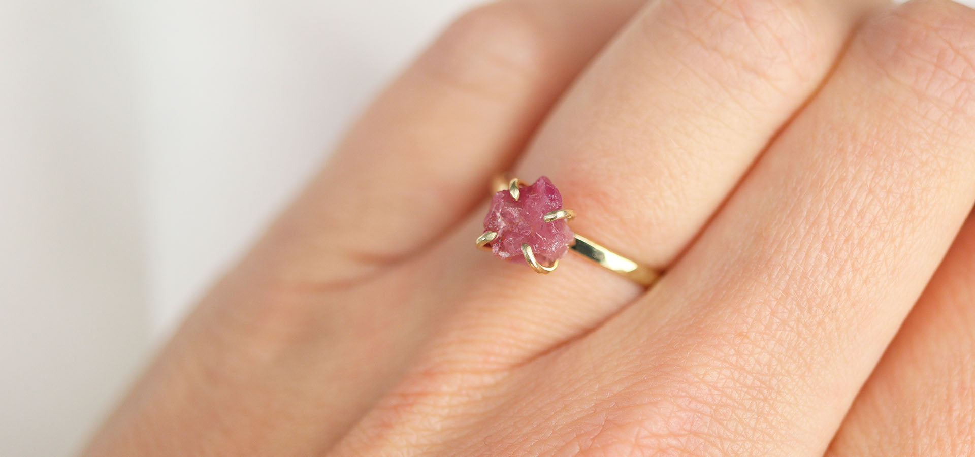 Roze saffier ring 14kt goud, roze sieraden ringen 