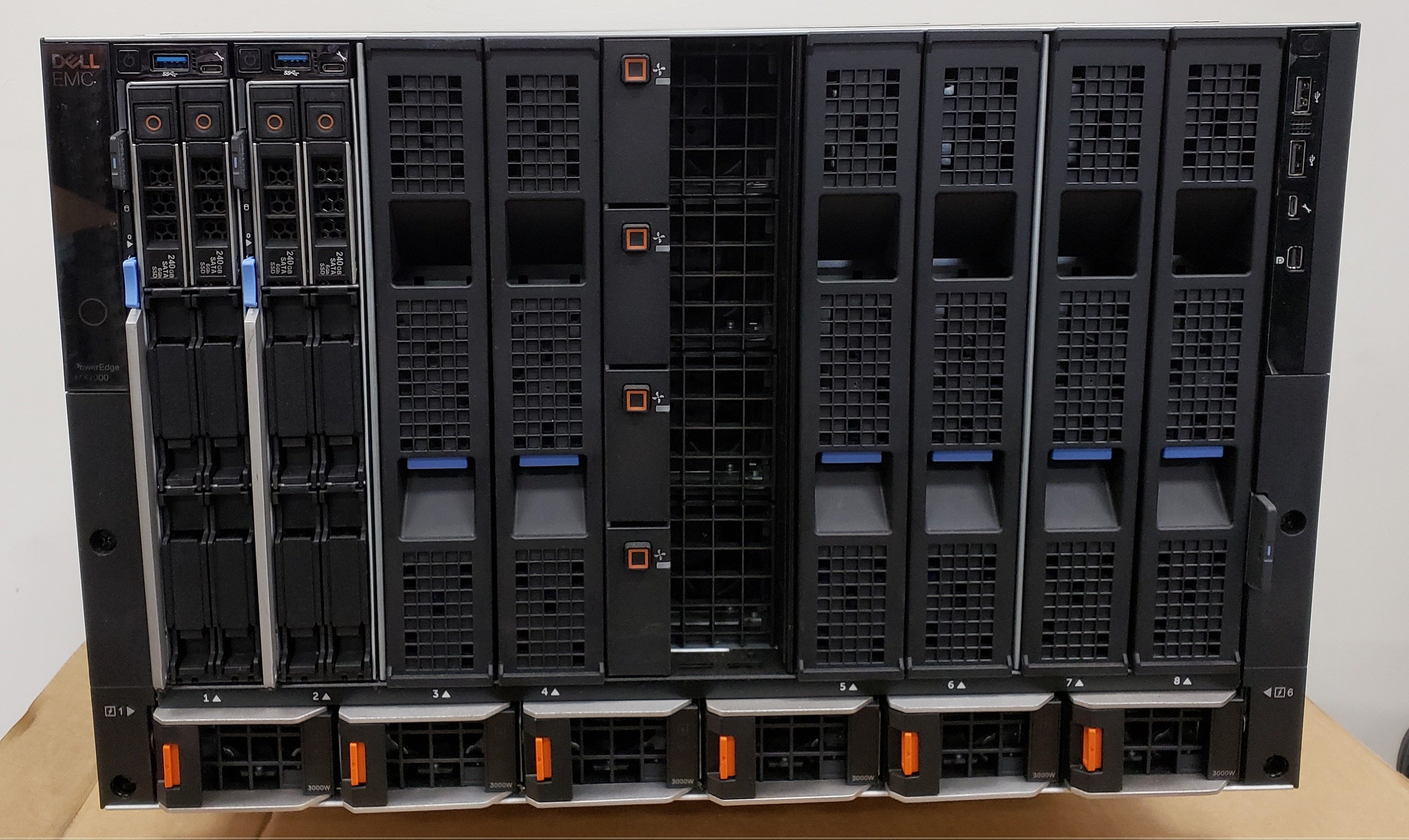 Dell MX7000 Chassis – 2x MX9002m, 2x MX9116n, 2x MX740c 2x 16C Gold 6142 768GB