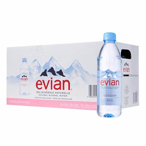 Evian Mineral Water, Naturally Filtered Drinking Water, 750ml Bottled Water  Crafted by Nature, Case of 12 x 750ml Sports Cap Water Bottles : :  Grocery & Gourmet Foods