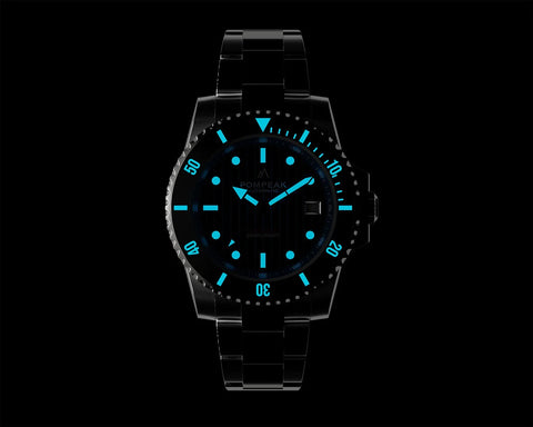 Pompeak's Sub-Aquatic is a Handsome British Diver with a Swiss Heart ...