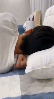 Anti-Traction Zoned Knitted Neck Support Pillow - Image 3