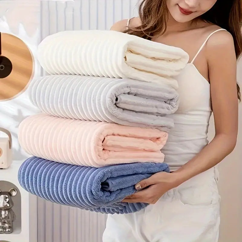 Microfiber 300 Gsm Bath Towel - Image 3