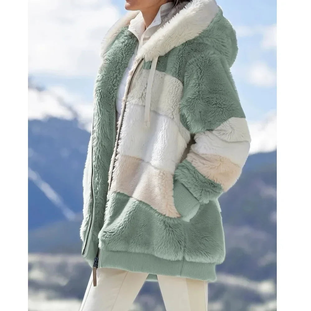 Feminine Cashmere Coat - Image 4