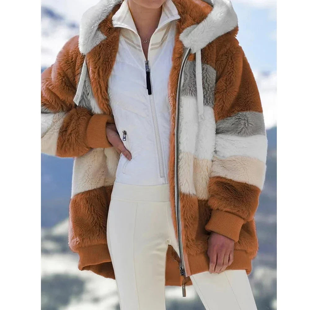 Feminine Cashmere Coat - Image 8