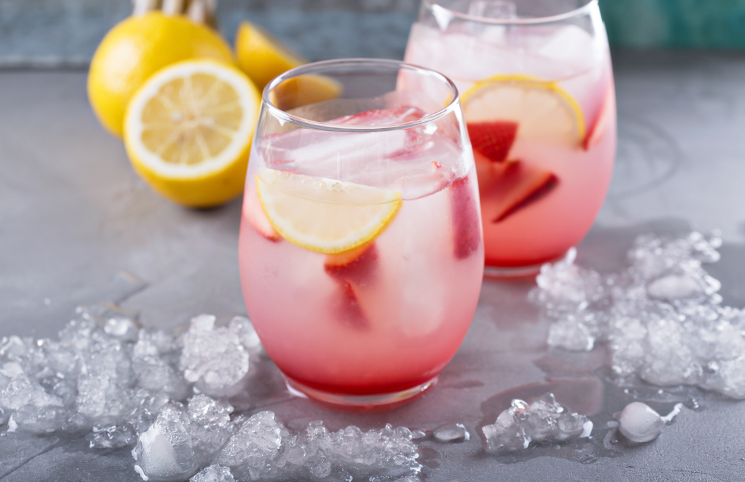 Simple Sugar-Free Strawberry Lemonade