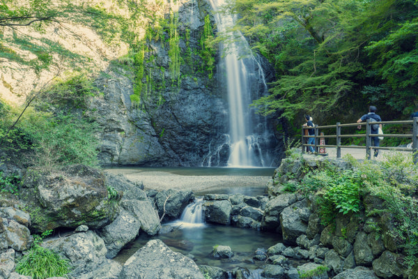 Air Terjun Minoh Jepang