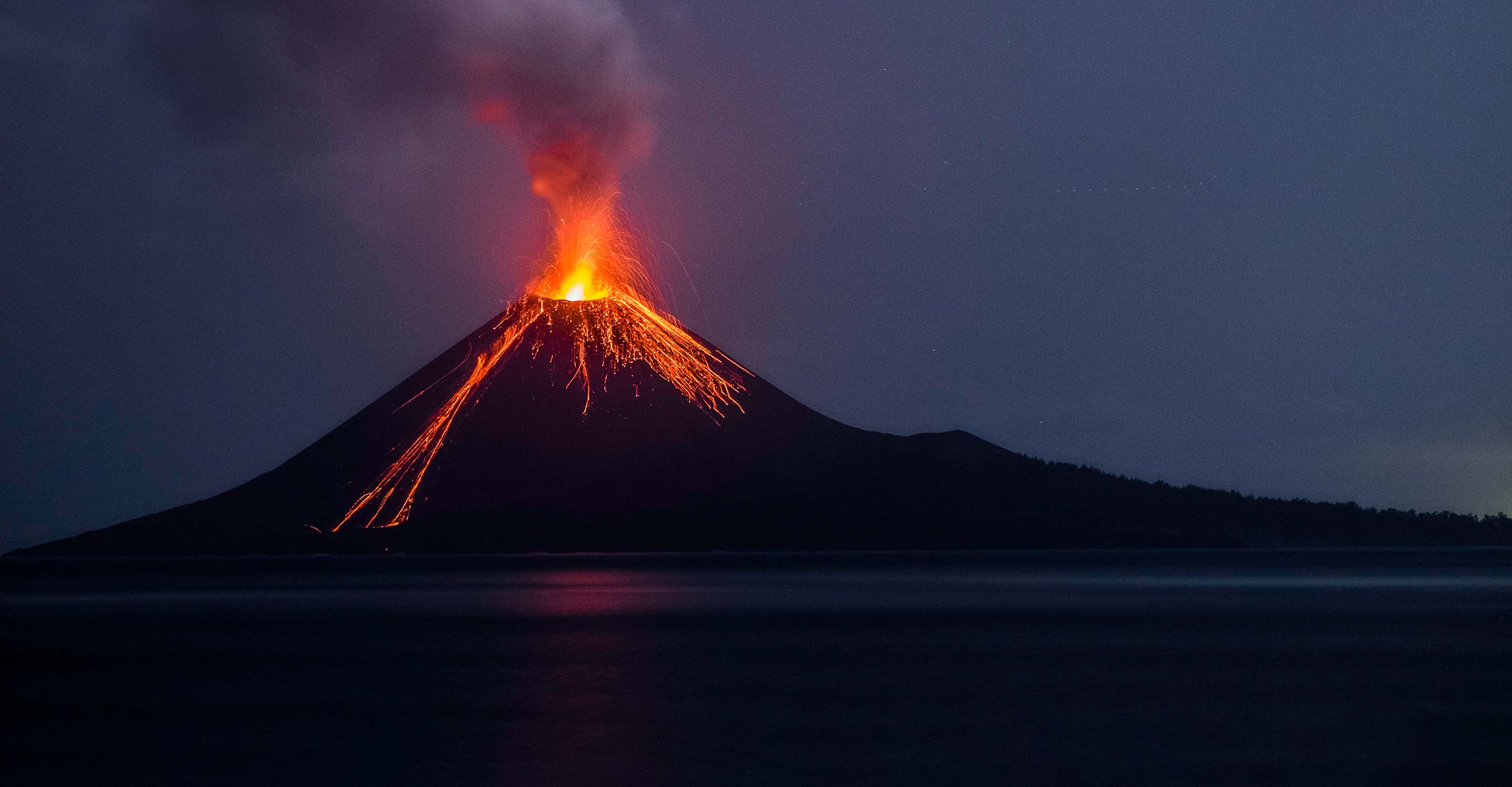 La miniatura de un artículo de noticias con título Mapa de erupciones volcánicas destacadas: Monte Ruang, Indonesia
