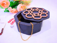 Jewelry Box 3mm.jfif__PID:1ea48f3e-4502-40b9-8cb9-4bdb8a4f30d2