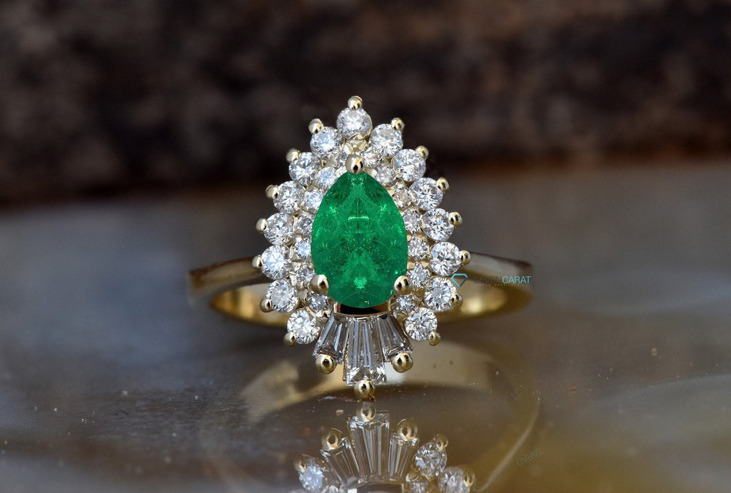 Pear emerald ring -Pear Cut Emerald Engagement Ring-Green Emerald enga ...