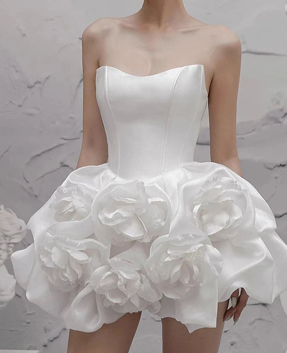 Spliced 3D Flower White Solid Strapless Mini Dress