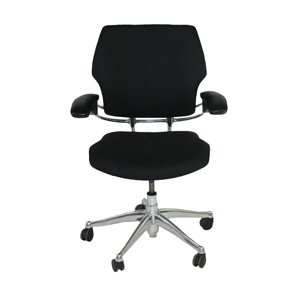 humanscale freedom chair in neuen aluminiumrahmen aus schwarzem stoff