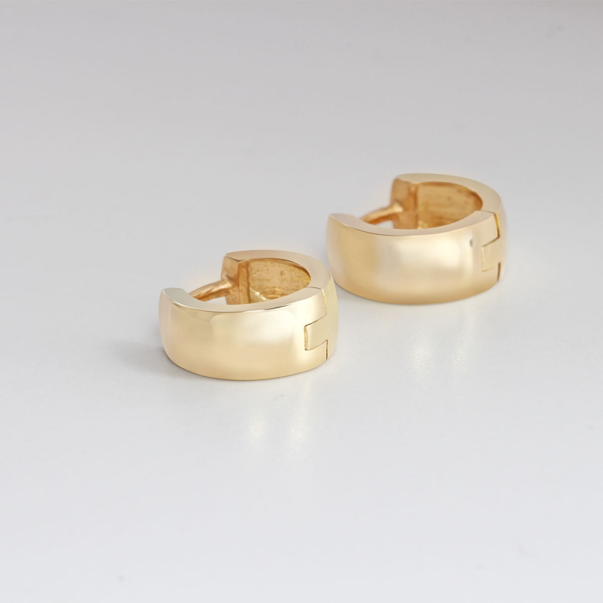 small hoop gold earrings