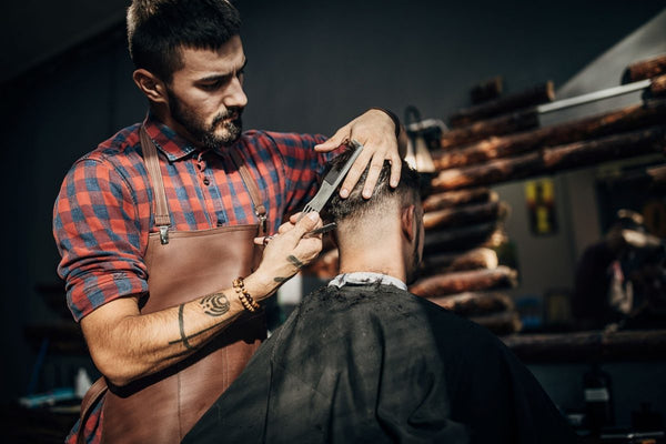tablier de barbier en cuir