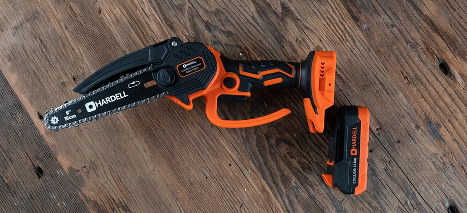 advantages of mini battery chainsaw