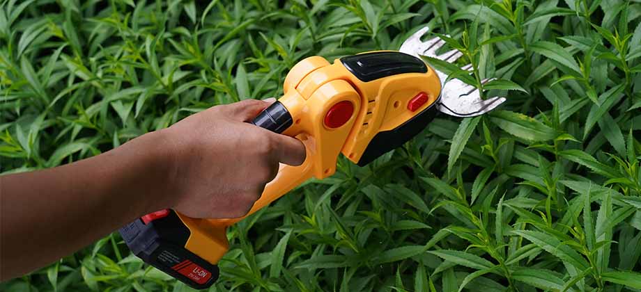 use of hedge trimmer