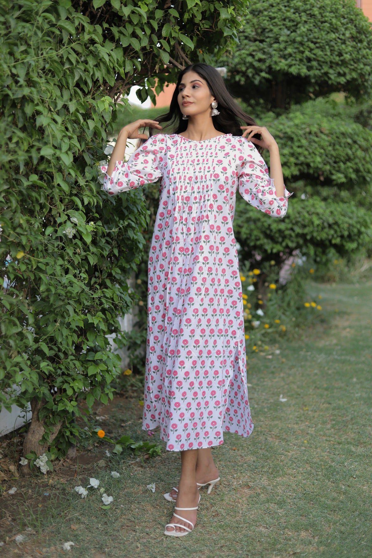 Trendy Pakistani Maxi Dresses for Weddings 2023 - Hutch.pk