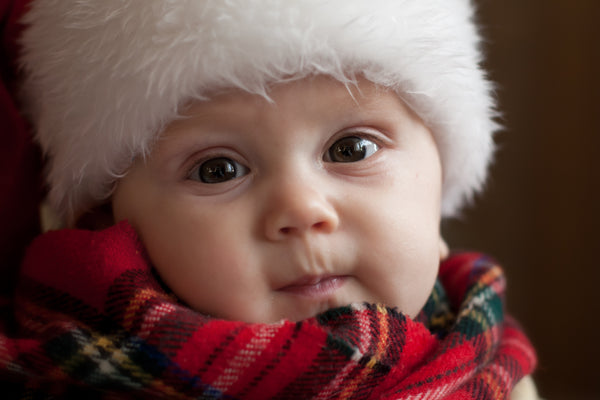 Easy Baby Christmas Photoshoot Ideas for 2021