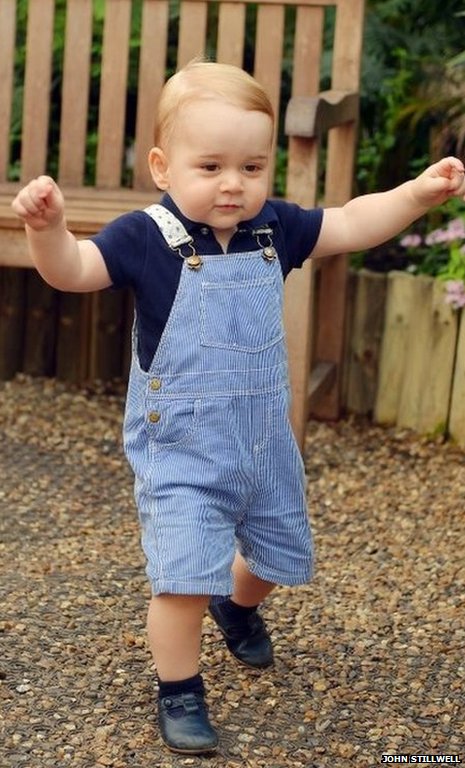 Official photo for Prince Georges 1st birthday