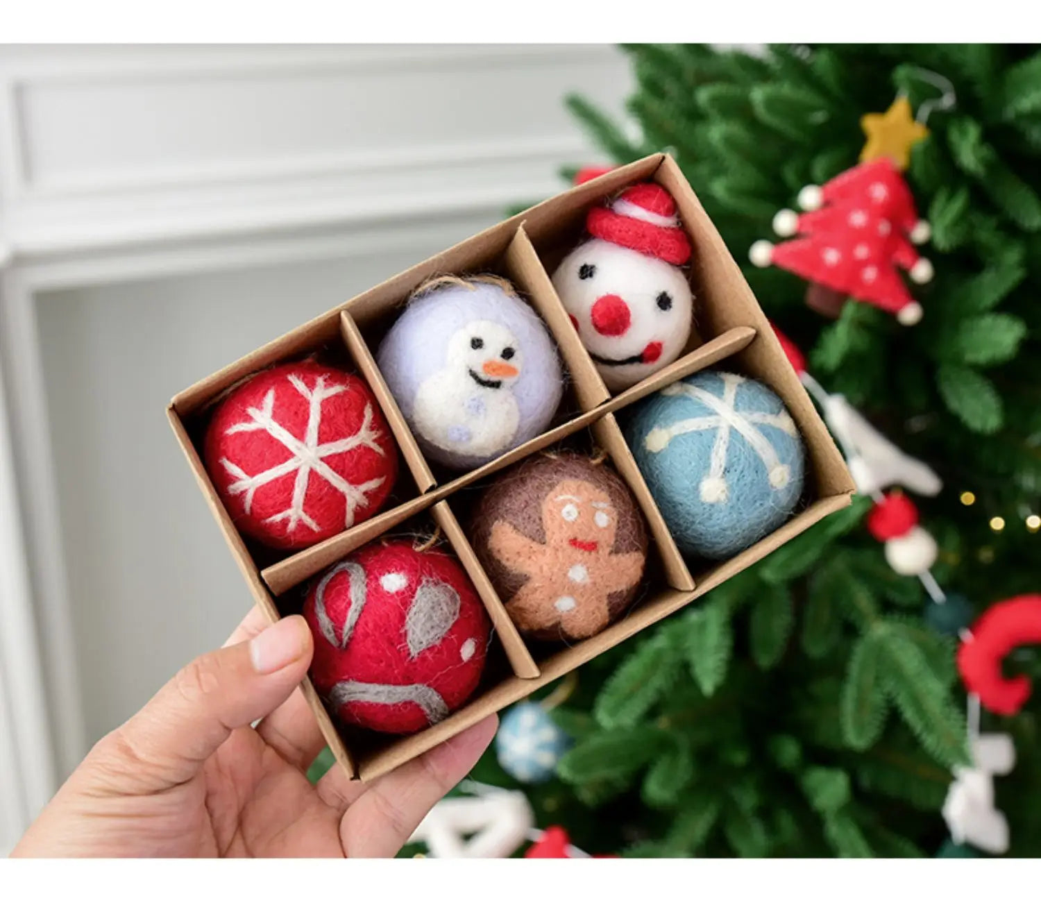 Festive Wool Felt Ball Christmas Decorations DIY - Image 24