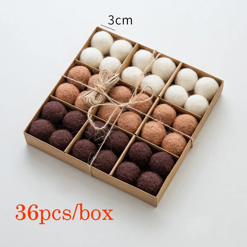 Festive Wool Felt Ball Christmas Decorations DIY - Image 14