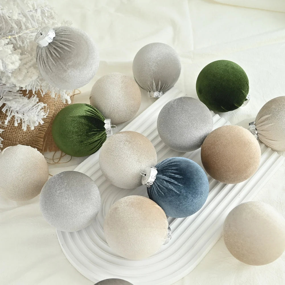 15-Count Velvet Christmas Ornaments Gift Box - Image 10