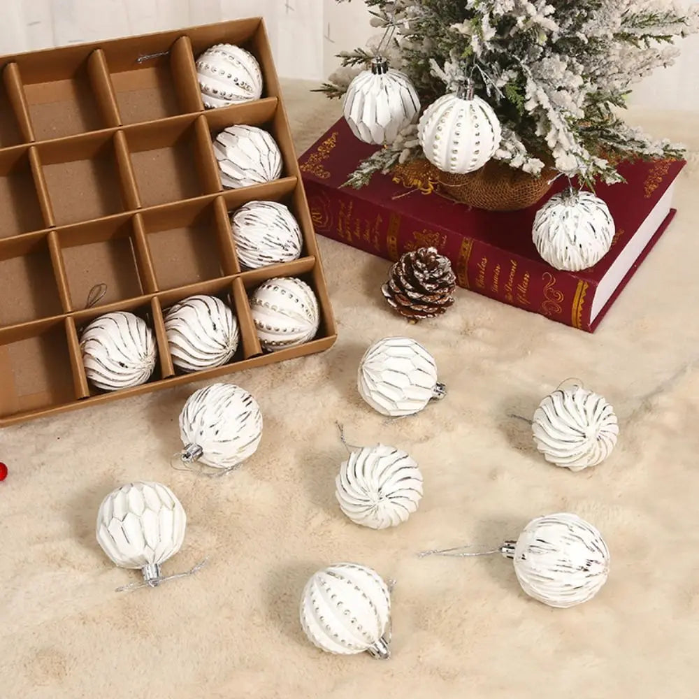Elegant 16pcs White Electroplated Christmas Ball Set - Image 7