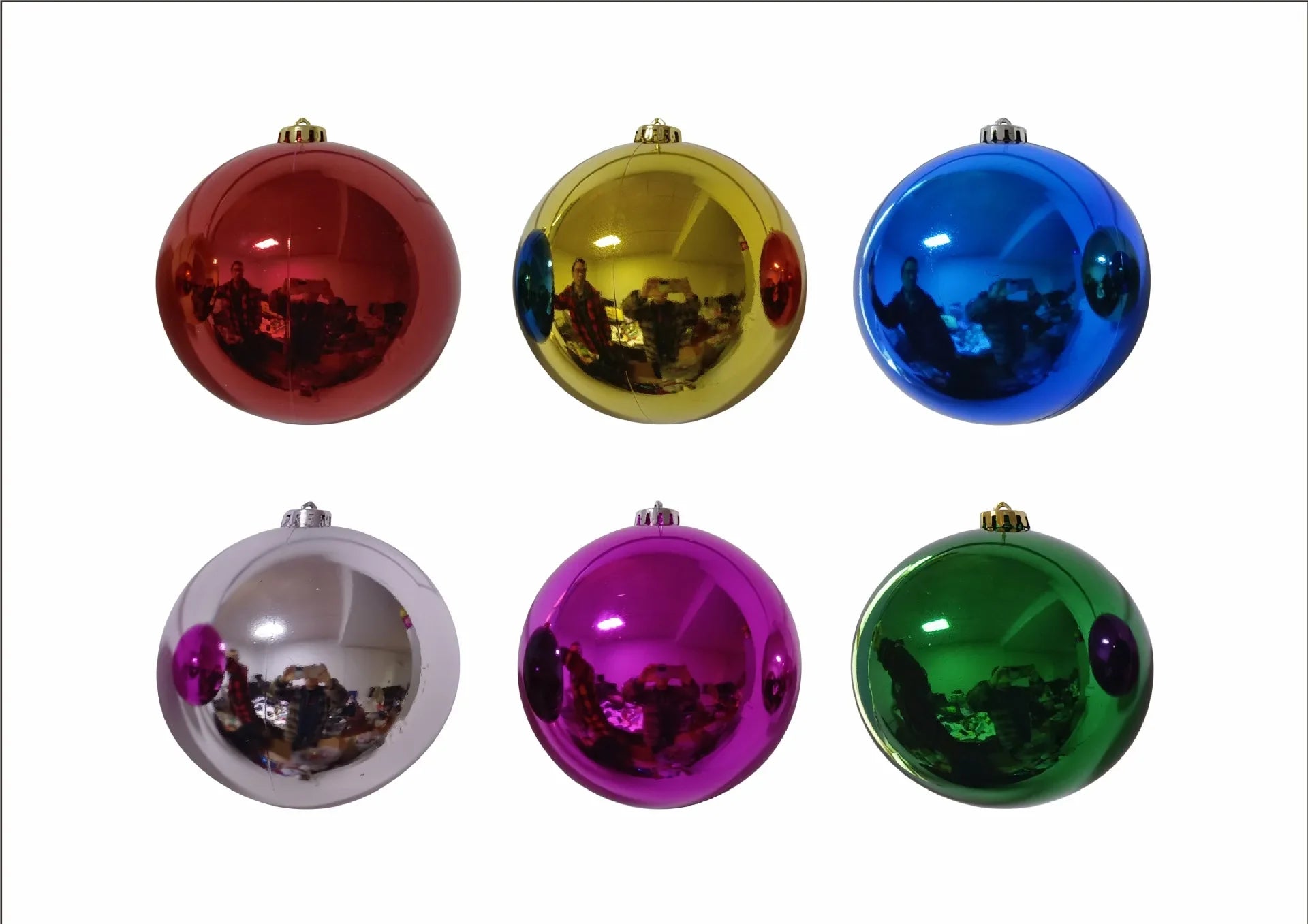 Elegant Gold Christmas Baubles for Festive Decor - Image 8