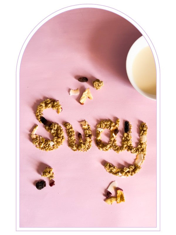 Mot "Sway" lettering tactile avec du muesli