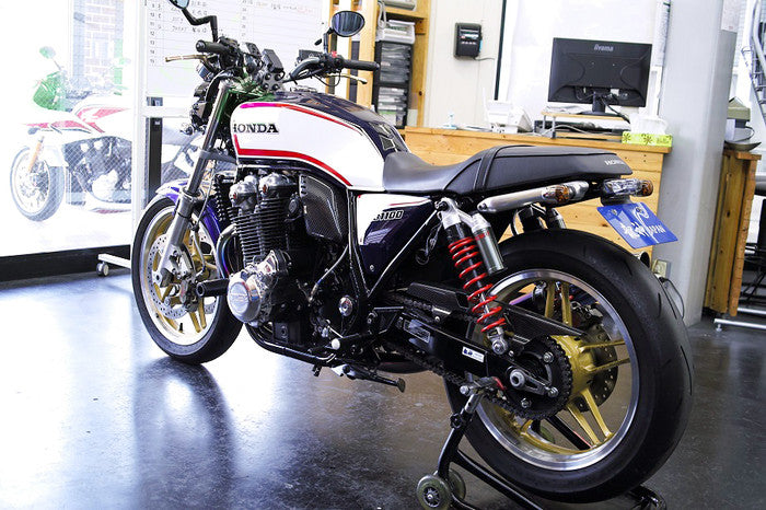 CB1100RS用 リアフェンダーレス／LEDテールランプセット（LEDナンバー灯付）