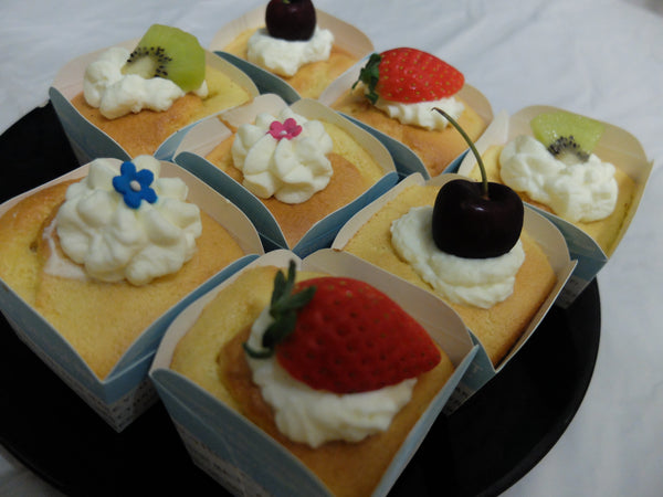 Hokkaido Chiffon Cupcakes - An opportunity to sink your teeth into the clouds!