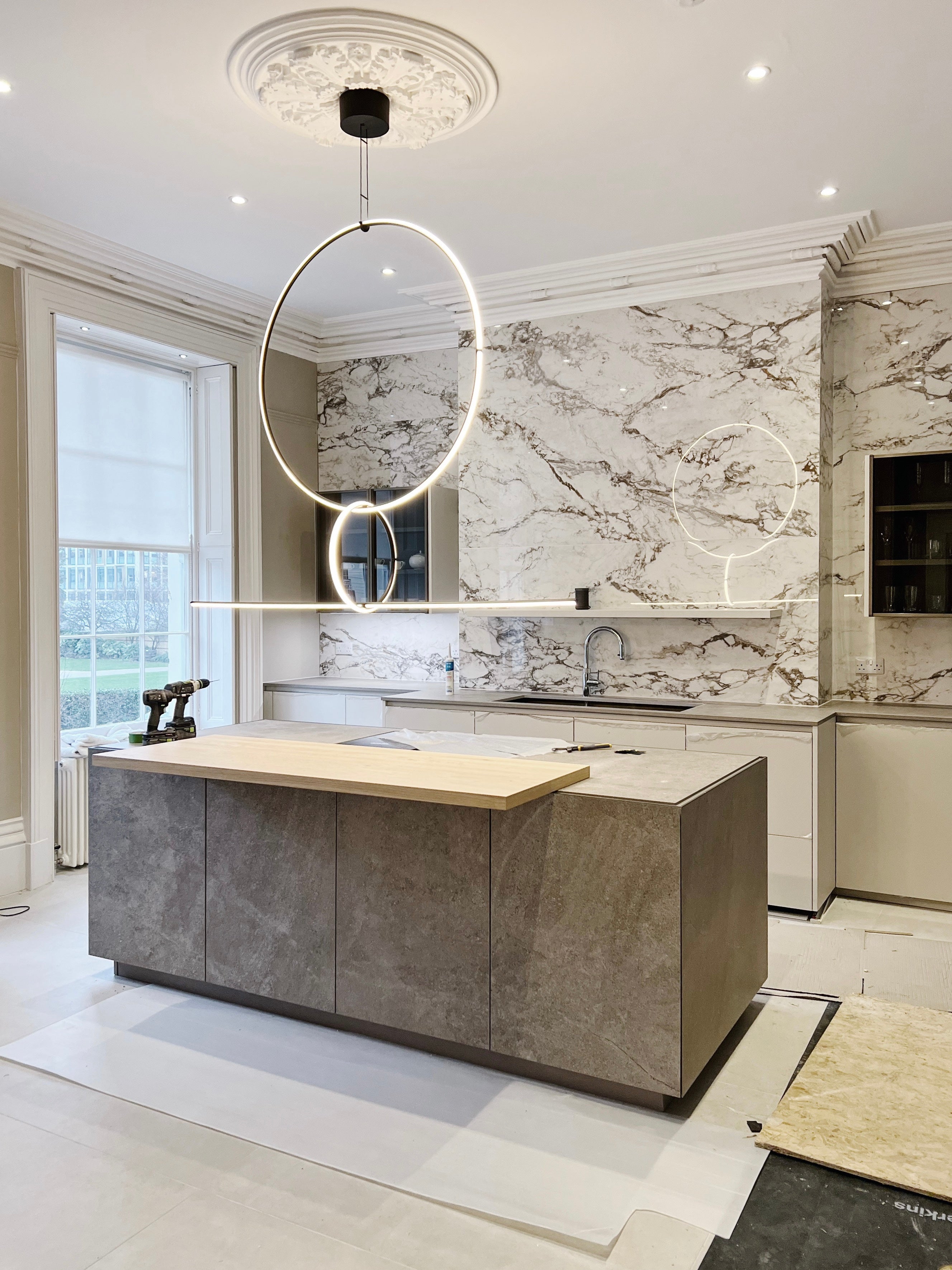 Regency kitchen with large format tiling