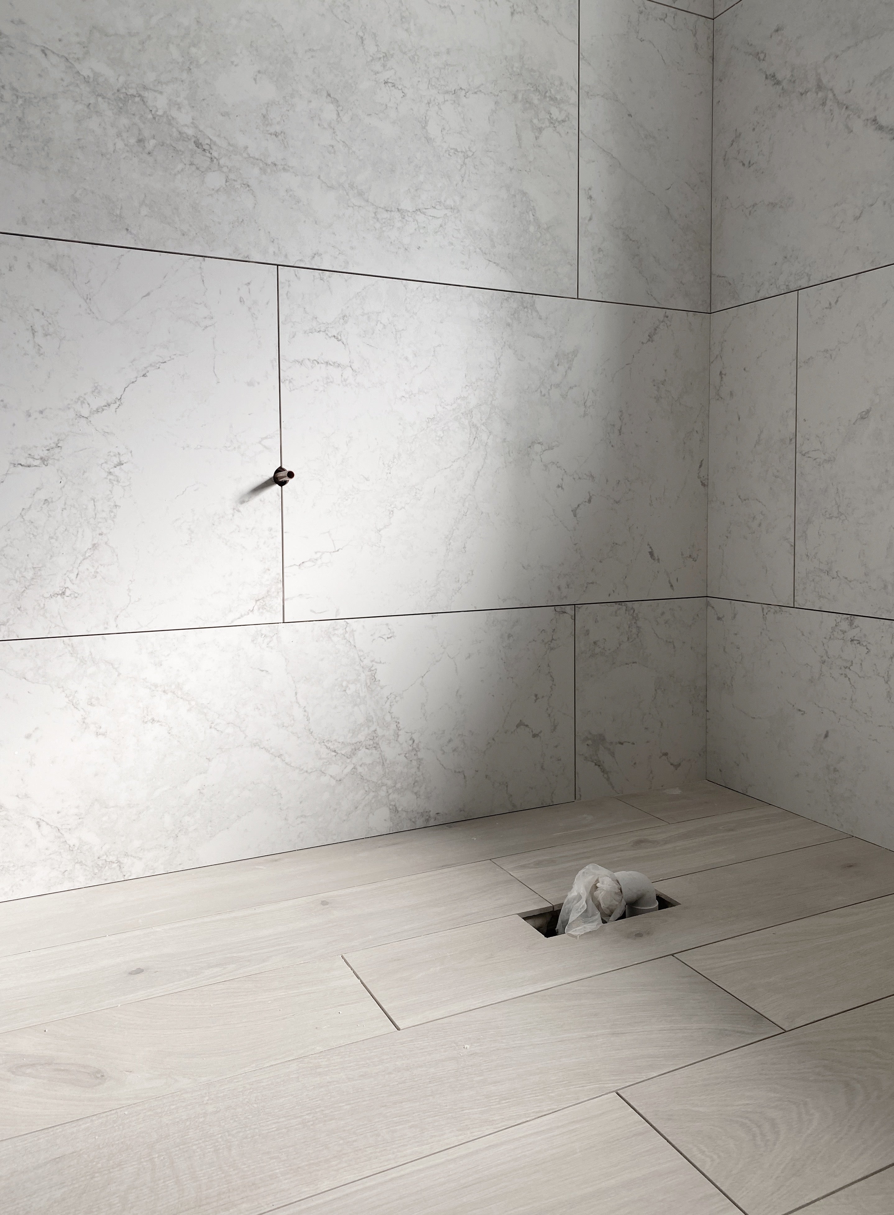 White Carrara porcelain tiles