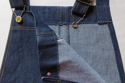 Facing pattern blue overalls