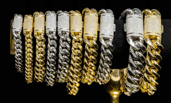plain cuban link bracelet 14k gold