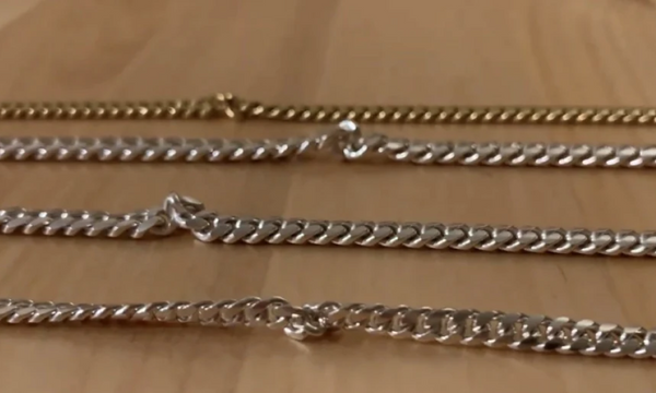 How to get knots out of gold chain