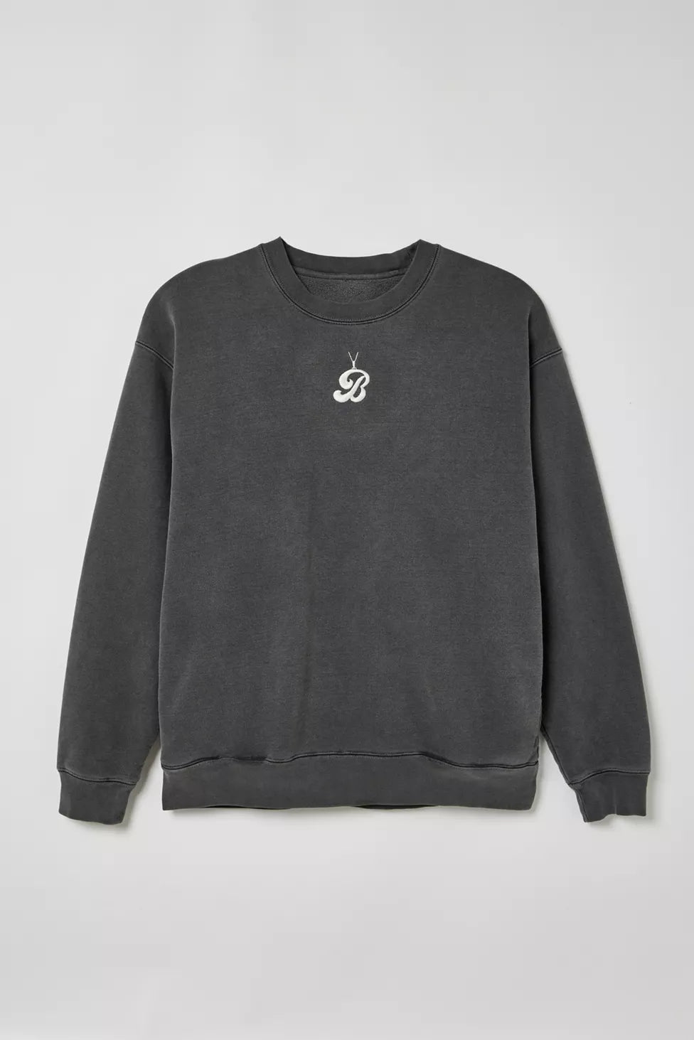 RavieB x UO - Crew Neck Sweater