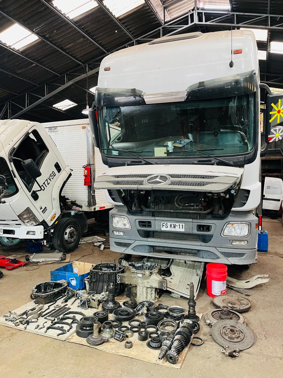 Importadora Santiago | Especialistas en Cajas de Cambio Mercedes Benz