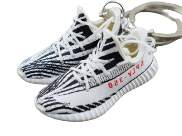 do yeezys come with a keychain