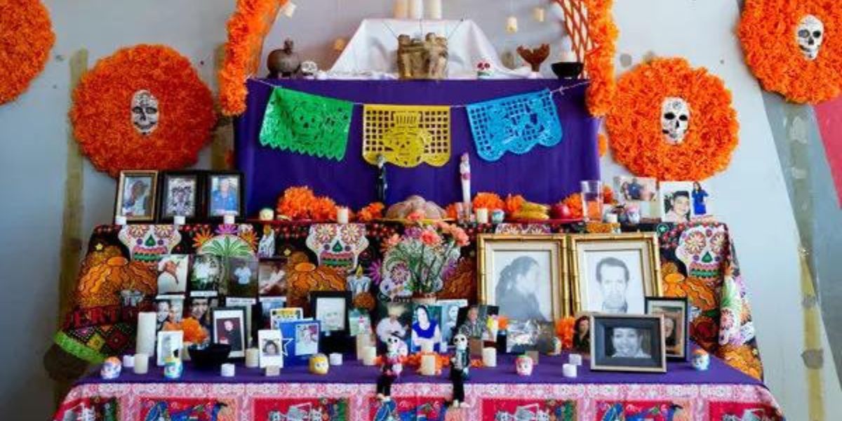 Altar en el Dia de Muertos en Puebla