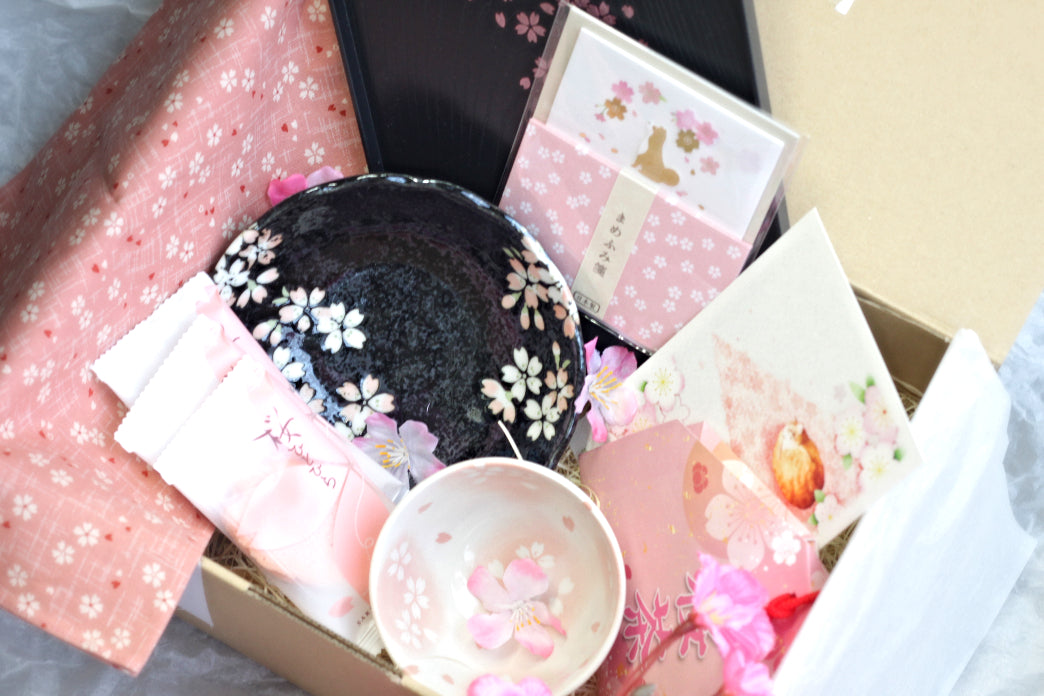 Rae Dunn Lovers Bronze Plan Subscription Box - Cratejoy