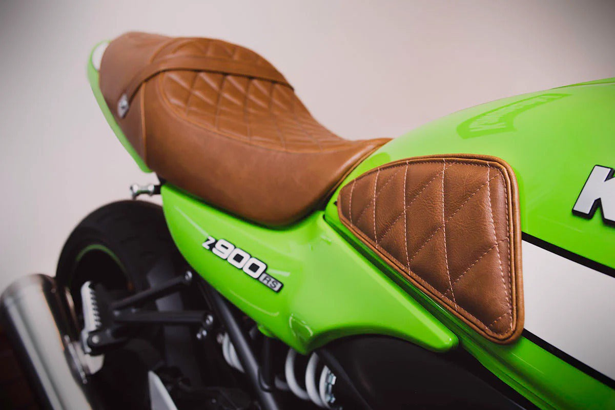 Luimoto tank grips and premium aftermarket seat cover on Kawasaki Z900 RS