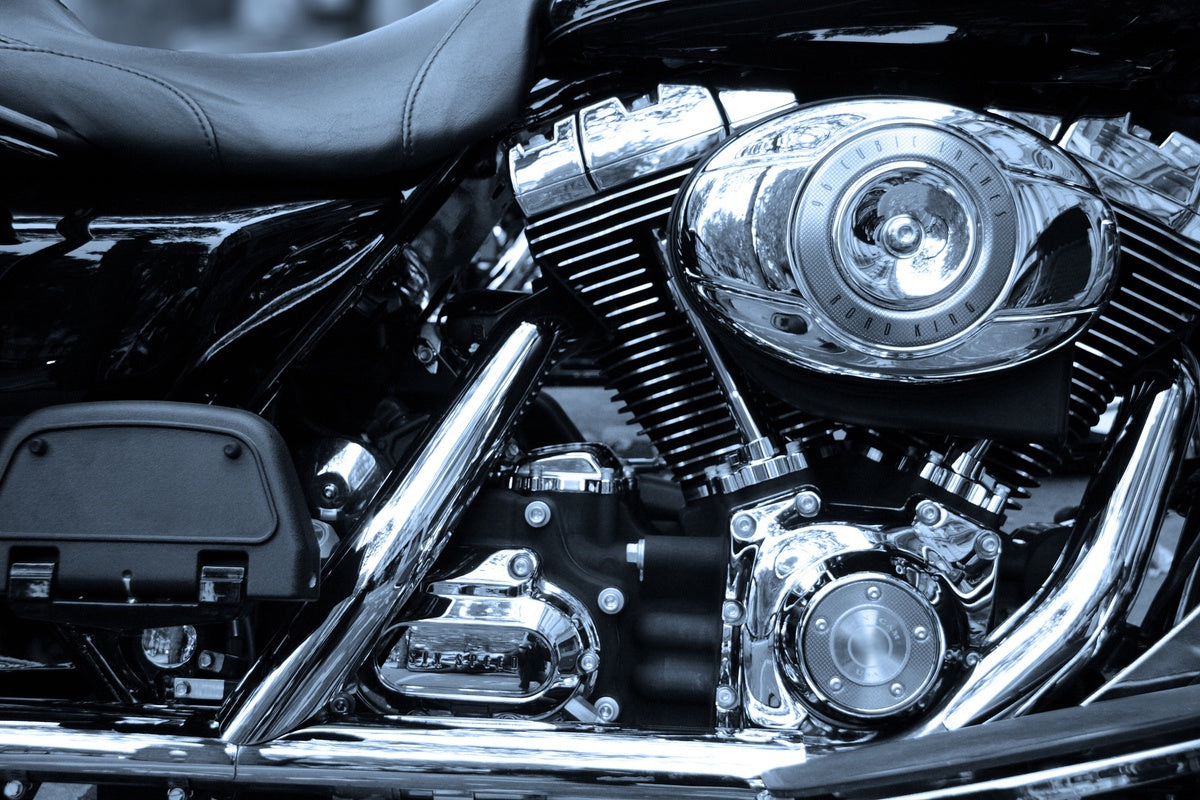 V-twin engine for cruiser motorcycle that produces noticeable vibrations